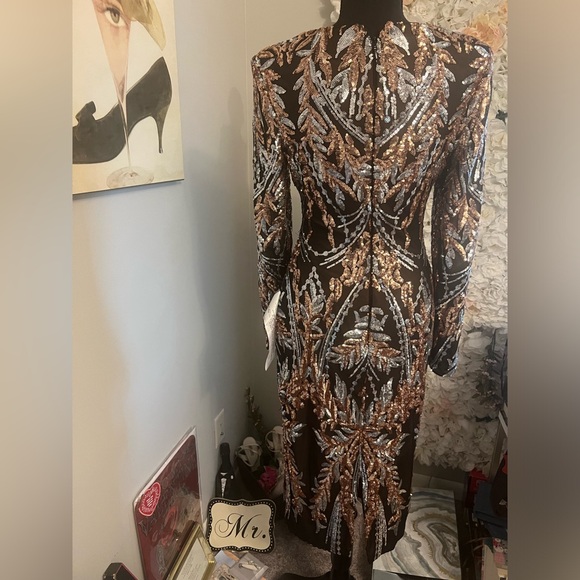 Sequin Breathtaking dress - Picture 2 of 2